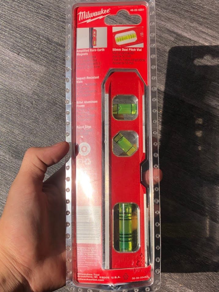 Thước thủy cở nhỏ Milwaukee 48-22-5207V