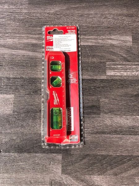 Thước thủy cở nhỏ Milwaukee 48-22-5207V