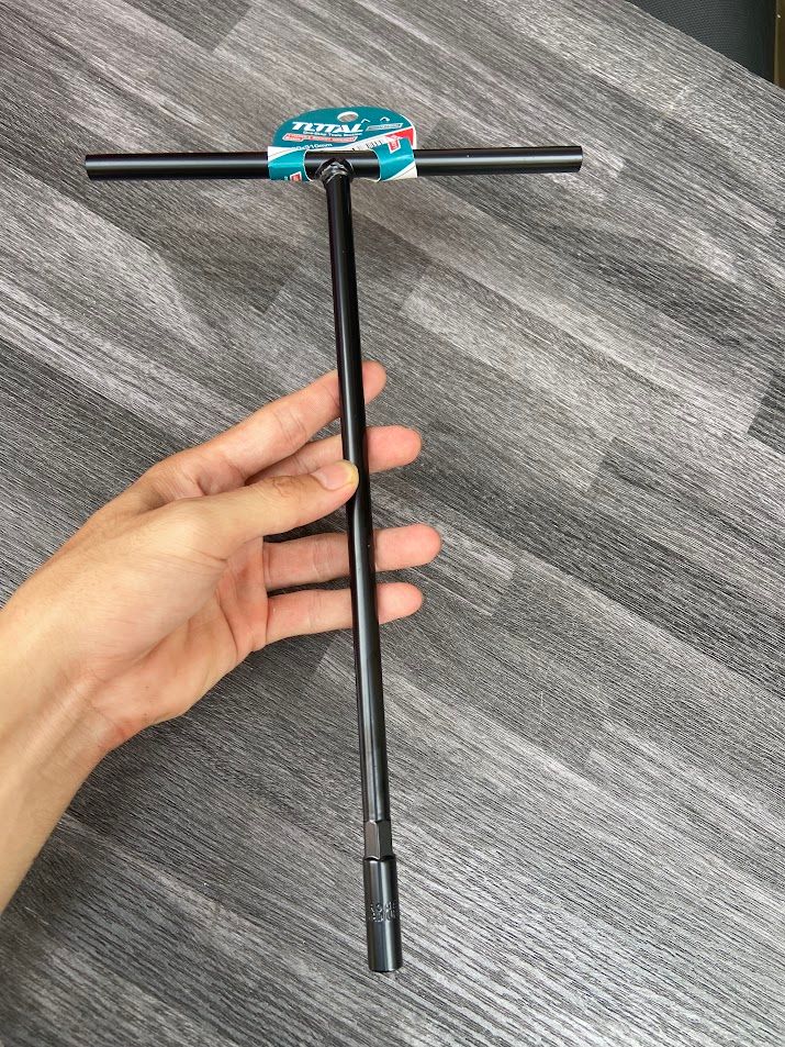 Chìa vặn chữ T 8mm Total THTSWB0801
