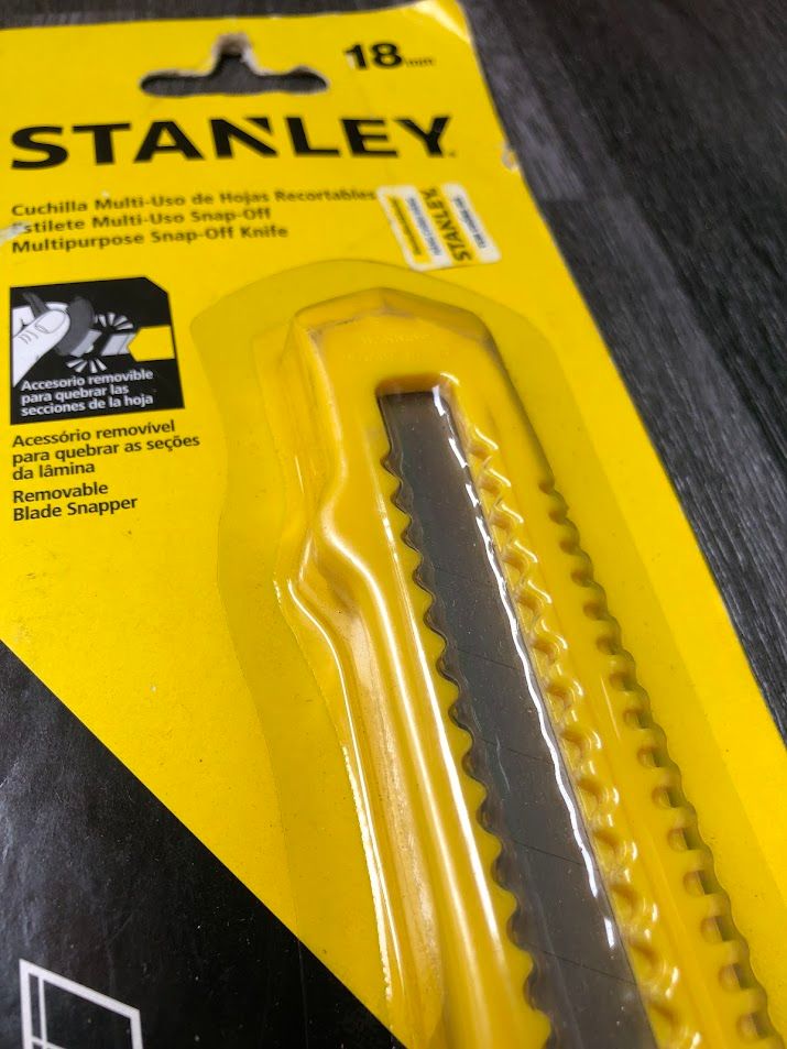 18mm Dao rọc giấy Stanley 10-143-S