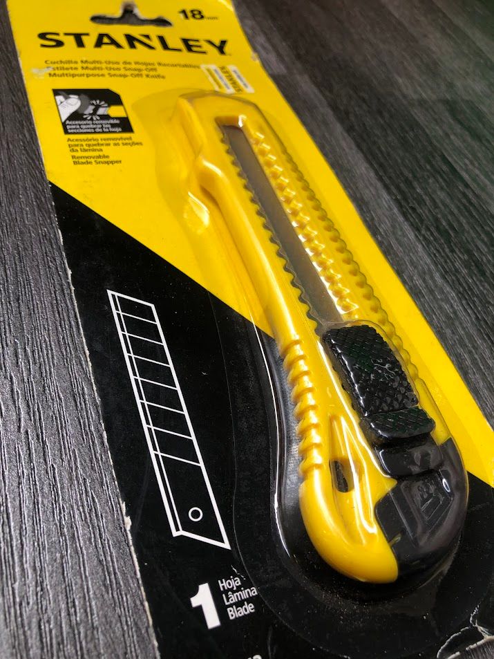 18mm Dao rọc giấy Stanley 10-143-S