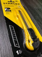18mm Dao rọc giấy Stanley 10-143-S