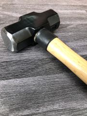 4LB Búa đầu lục giác cán gỗ Century