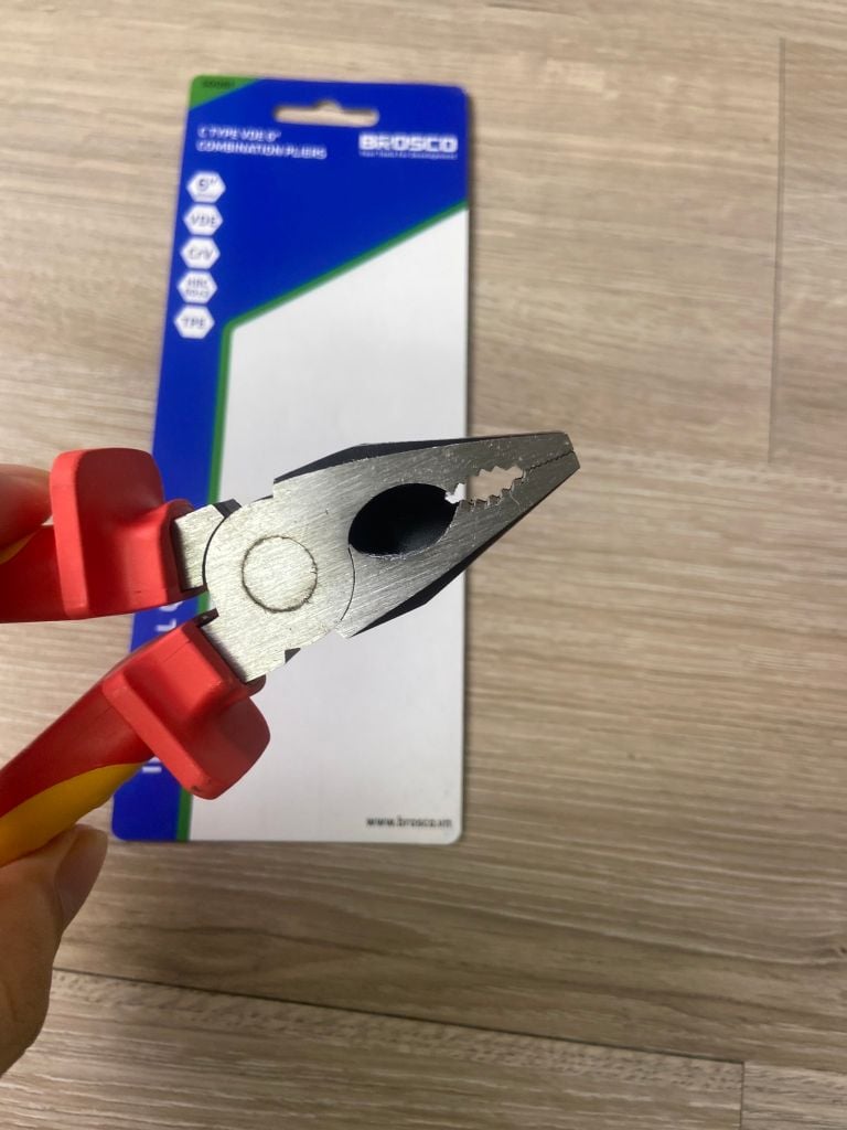 Kìm kết hợp loại C cách điện 1000V VDE bằng thép Cr-V 6