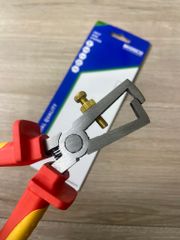 Kìm tuốt dây cách điện 1000V VDE bằng thép Cr-V 6