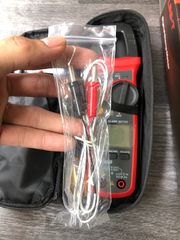 Ampe Kìm Đo Dòng AC/DC Uni-T UT204+