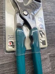 KIỀM MỎ QUẠ 250MM Makita B-65486