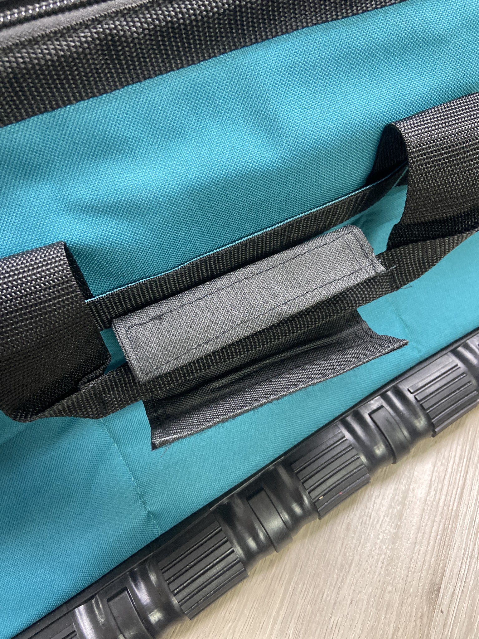 Giỏ đựng đồ nghề Total THT16241