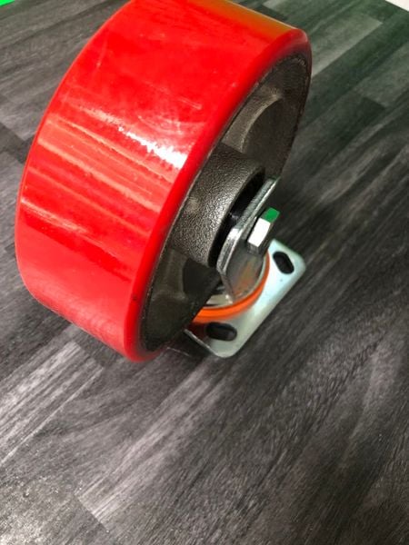 Bánh xe PU, phi 150 loại xoay ( bánh xe thường)