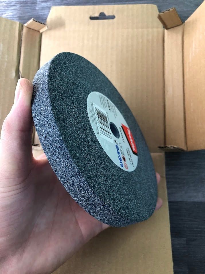 Đá mài thô cho máy mài 2 đá Makita 150x16x12.7mm - B-51910