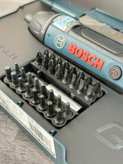 Máy vặn vít dùng pin 32 mũi BOSCH GO 2 (06019H2181)