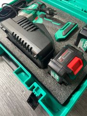 Máy siết buloong không chổi than dùng pin DCA ADPB698FK