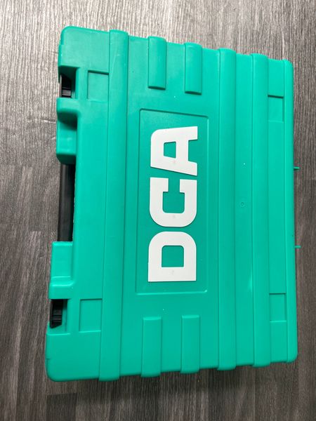 Máy siết buloong không chổi than dùng pin DCA ADPB698FK
