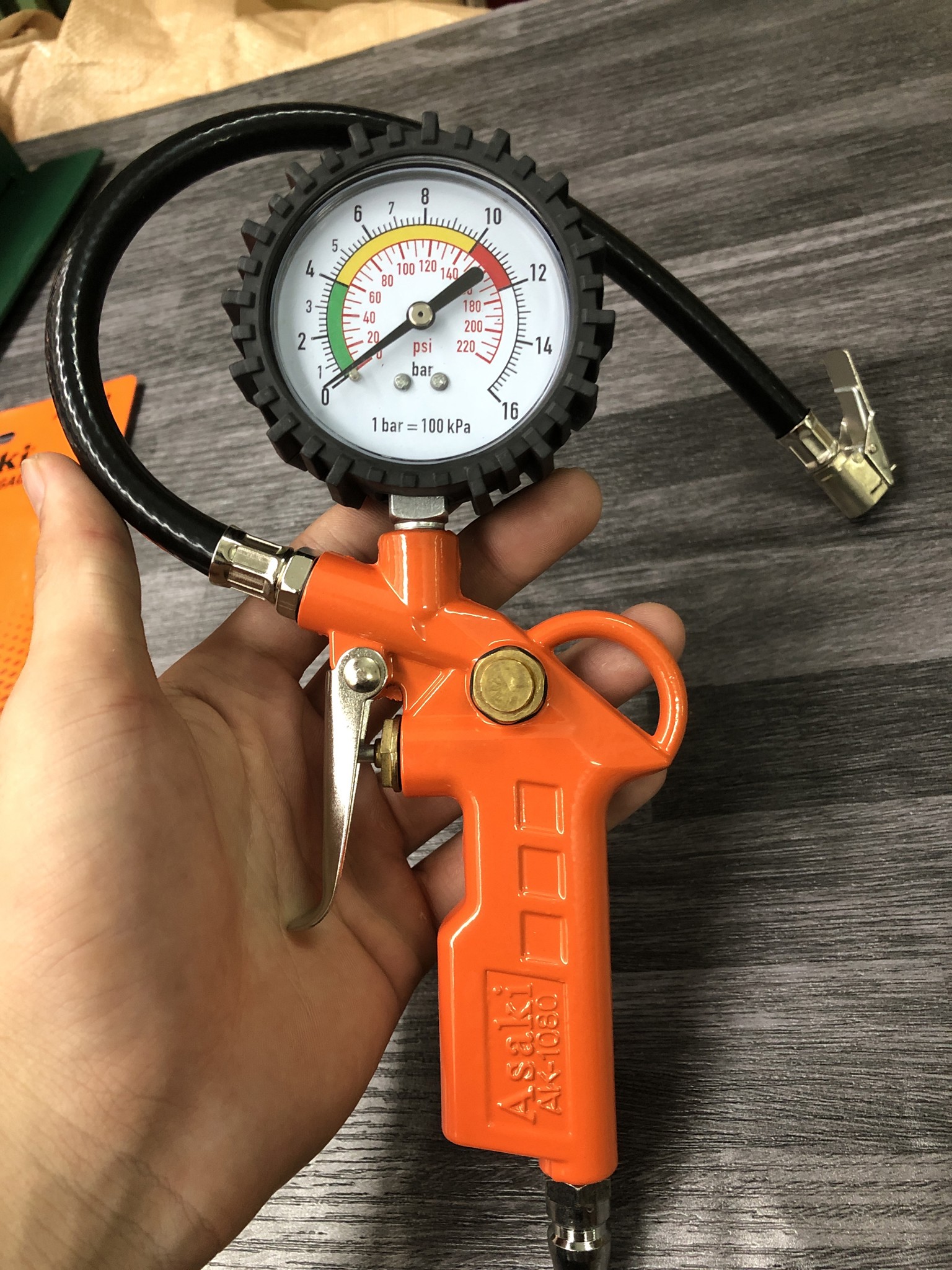 0-16Bar Tay bơm đồng hồ Asaki AK-1080