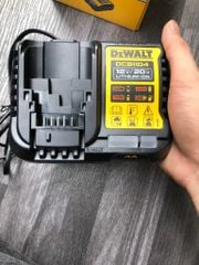 Sạc Pin 10.8V 18V Dewalt DCB1104-B1