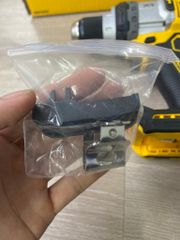 Thân máy khoan dùng pin DeWALT 20V Max DCD1007N-B1