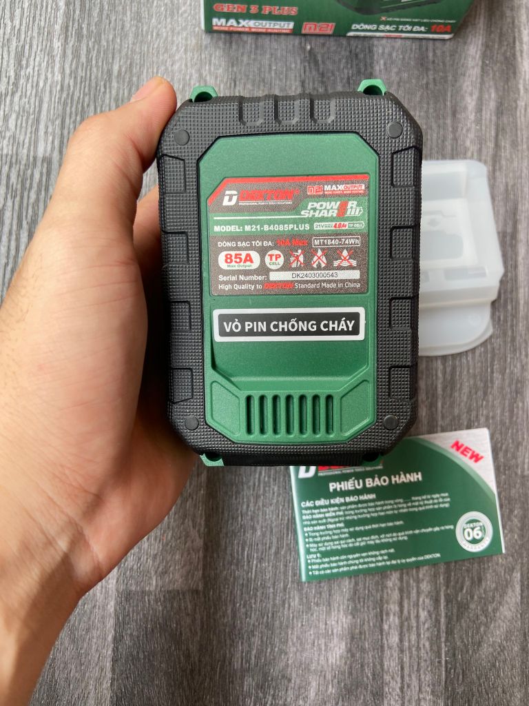 Pin phổ thông 21V 4.0Ah Dekton M21-B4085PLUS