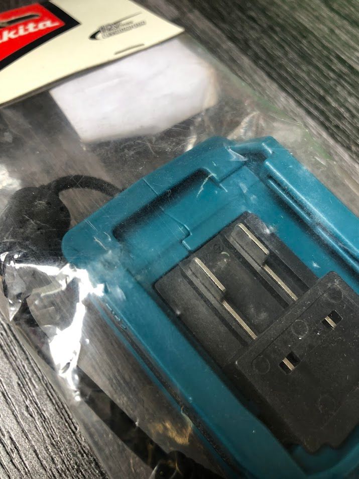BỘ GIỮ PIN 12V MAX Makita 198731-4