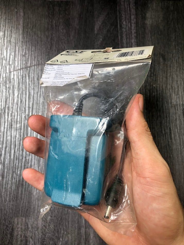 BỘ GIỮ PIN 12V MAX Makita 198731-4