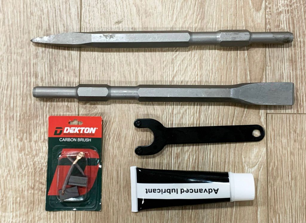 Máy Đục Bê Tông Dekton DK-DH3501 17J