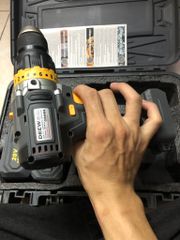 13mm Máy khoan pin 3 chức năng DEEW - 20V - 2 pin 4.0Ah - hộp nhựa
