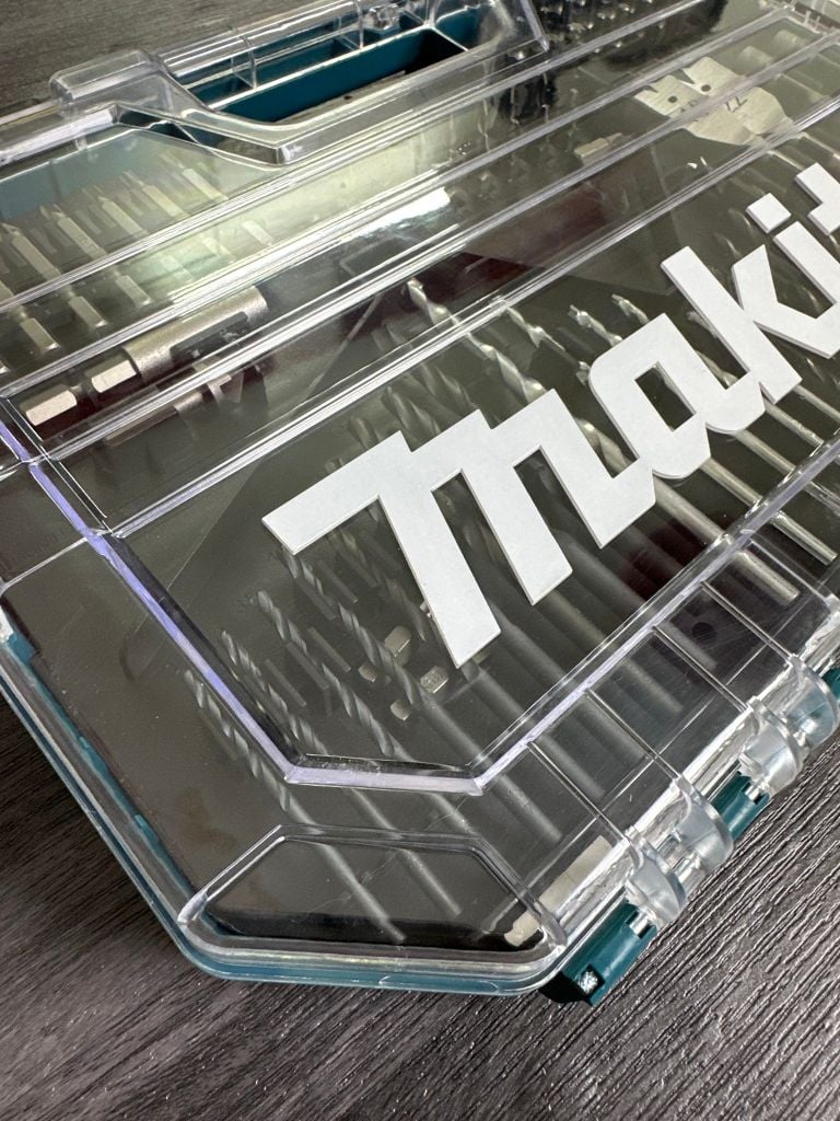 Bộ mũi khoan và mũi vít 75 chi tiết Makita E-15110