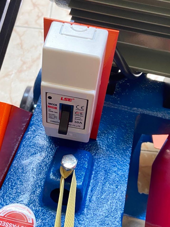 Máy cắt 3HP - 220V