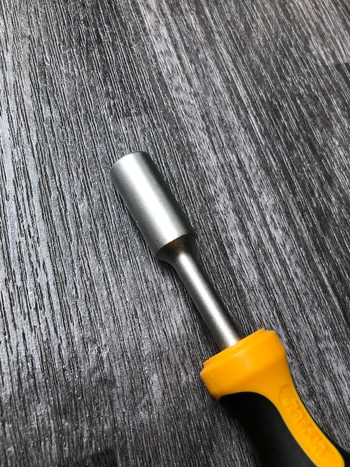 Tua vít 150mm đầu tuýp lục giác 10mm Elora 215-10