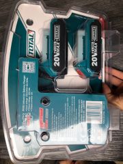 Bộ 2 Pin 2.0Ah Và Sạc 20V Total TFBCPK1222