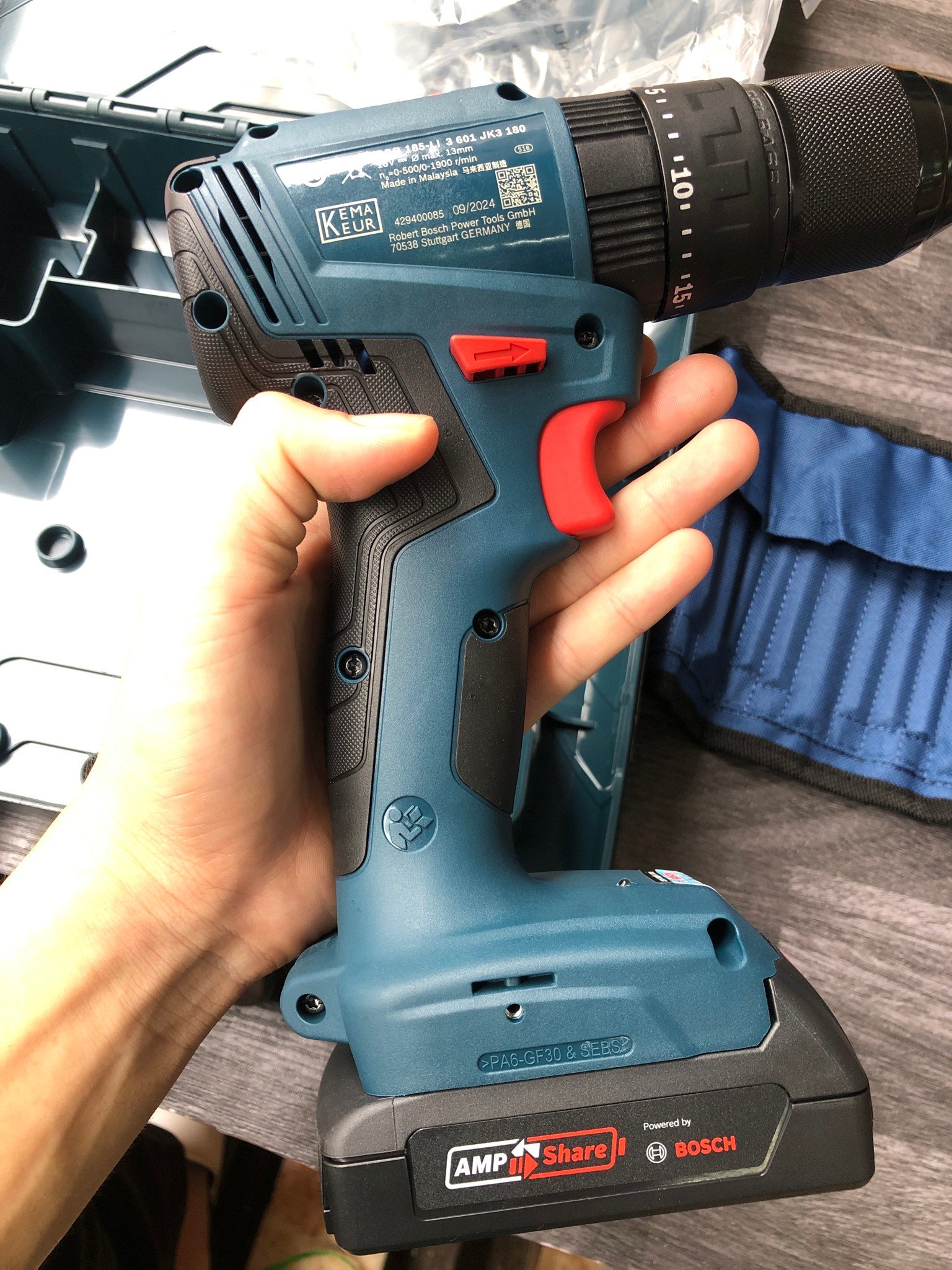 Máy khoan động lực dùng pin 18V Bosch GSB 185-LI (06019K31K1)