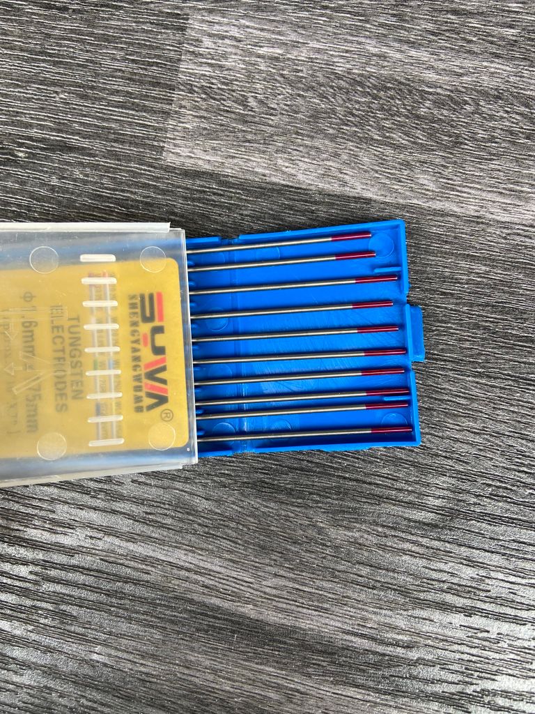 Kim hàn Tig đỏ HONGKY 1.6*175mm