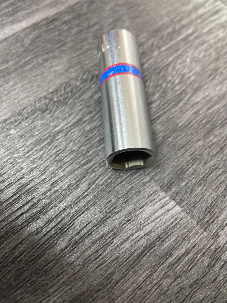 11mm Đầu tuýp dài 1/4'' Kingtony 223511M