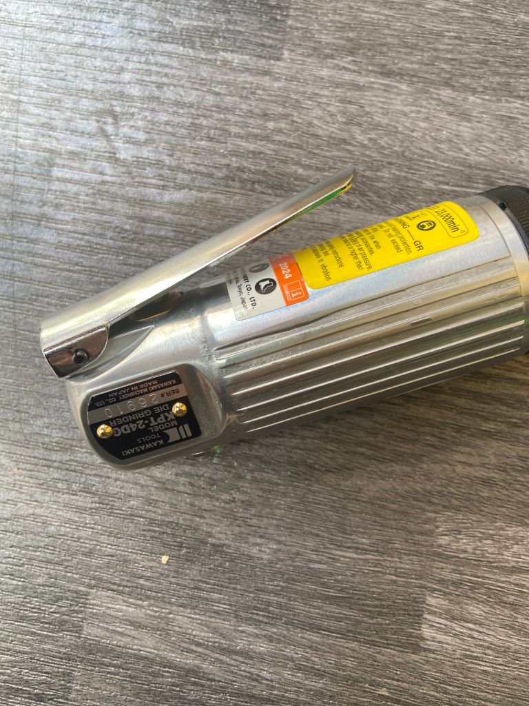 MÁY MÀI TRỤ KAWASAKI KPT-24DG-6