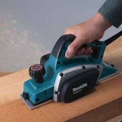 82mm Máy bào 500W Makita M1901B