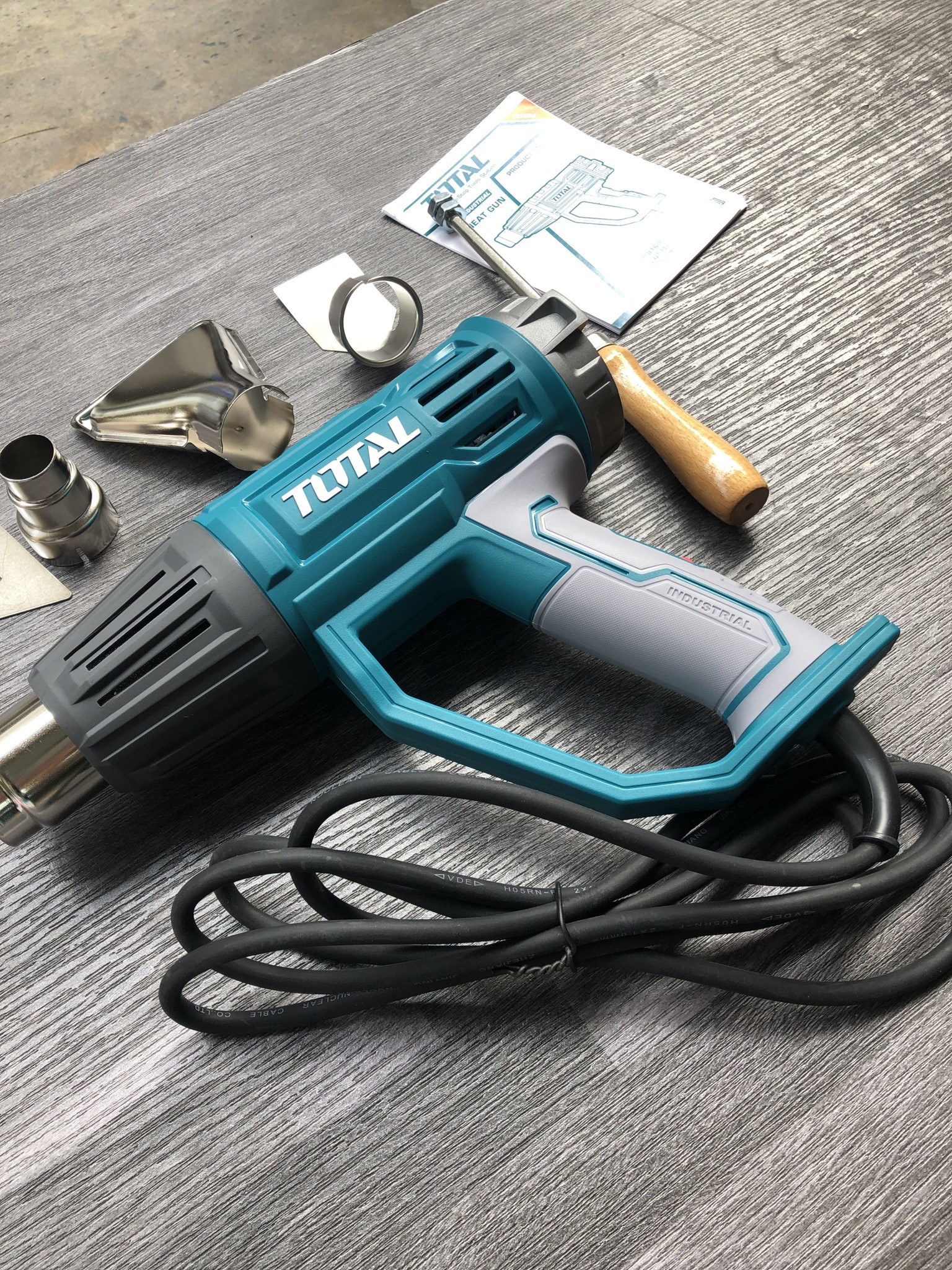 2000W Máy thổi hơi nóng điện tử Total TB200561