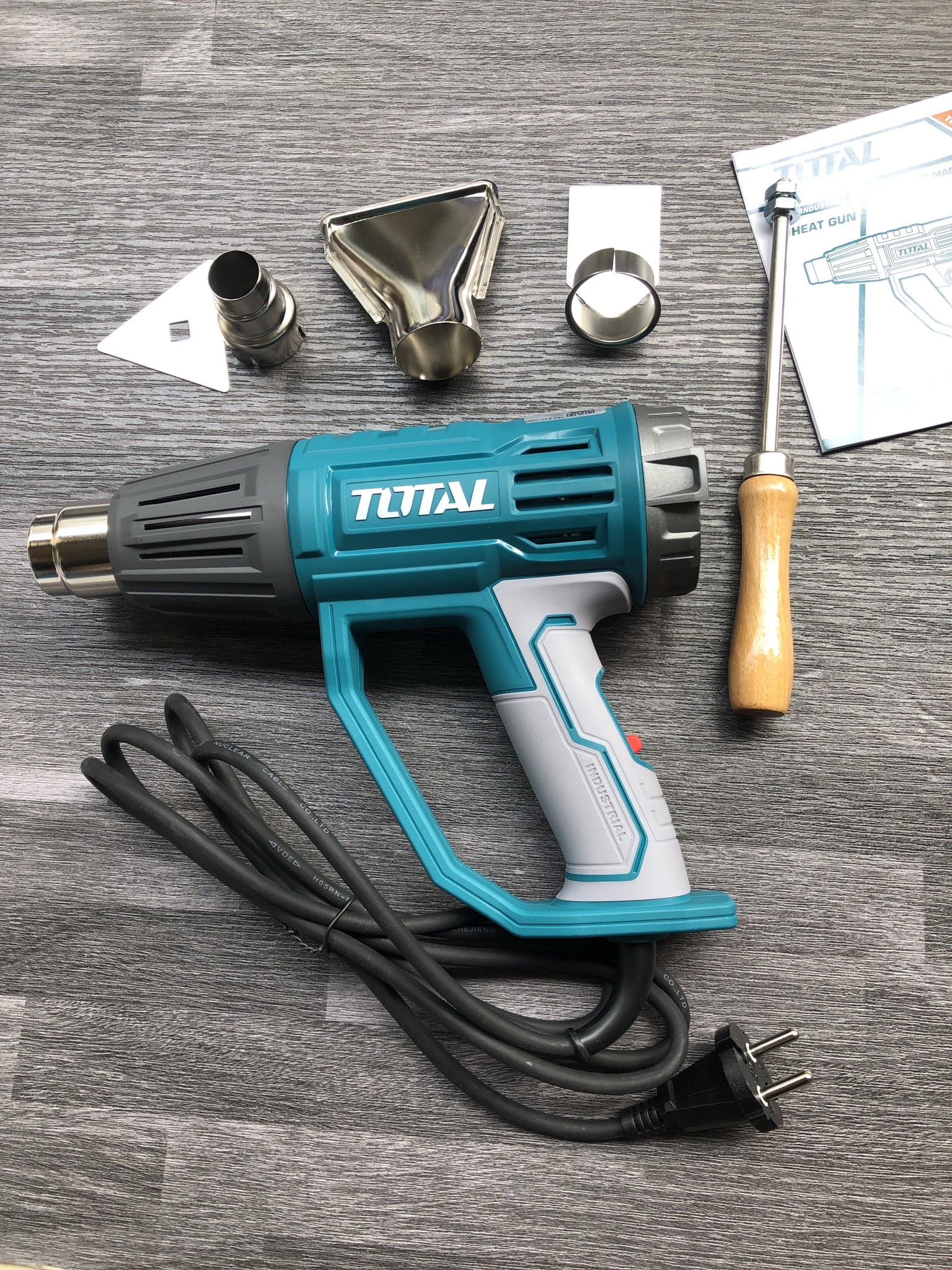 2000W Máy thổi hơi nóng điện tử Total TB200561