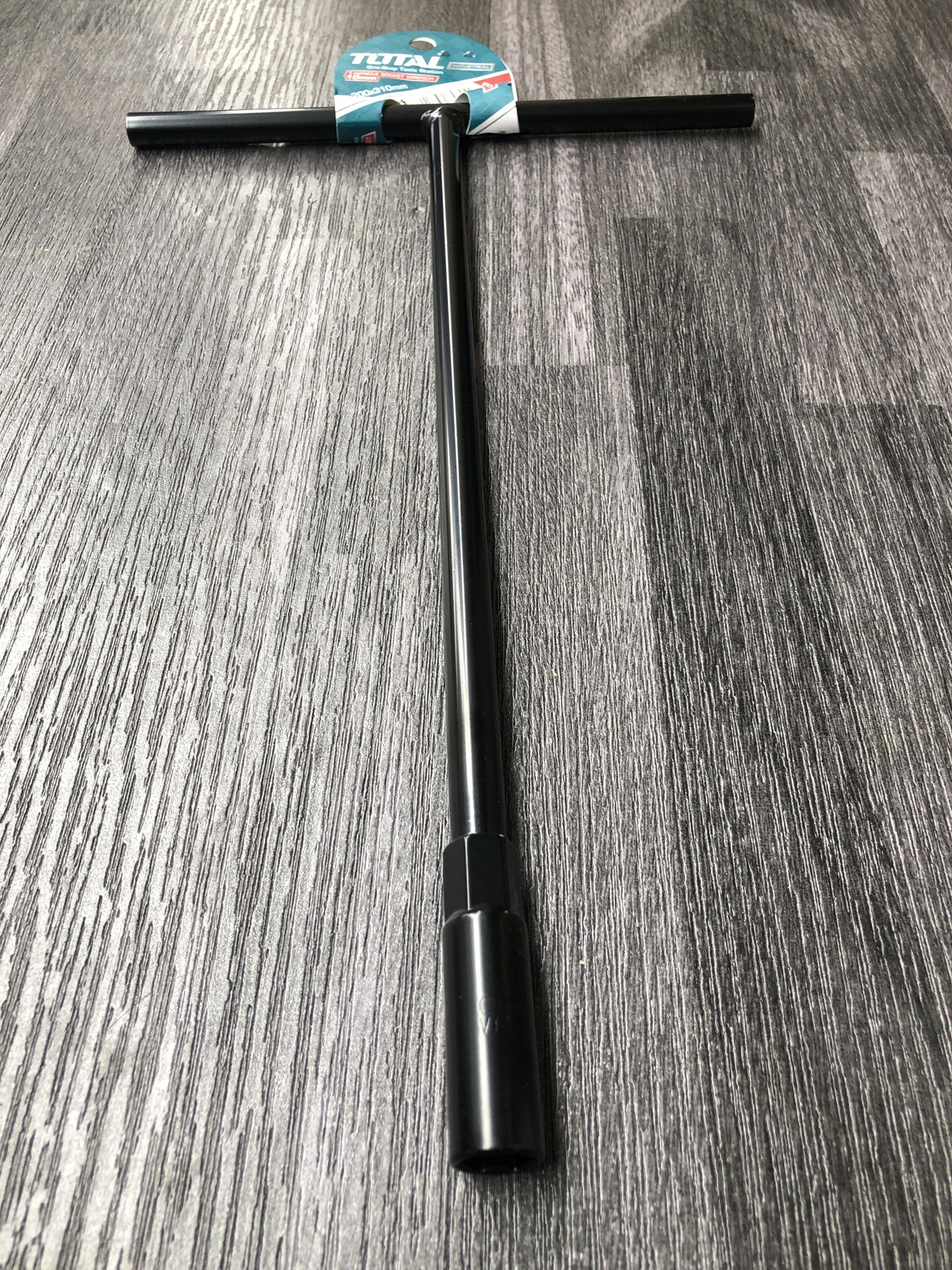 Chìa vặn chữ T 10mm Total THTSWB1001
