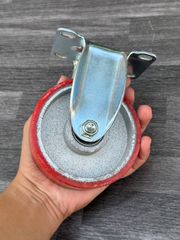 bánh xe xoay không khoá PU đỏ mâm gang phi 100x32