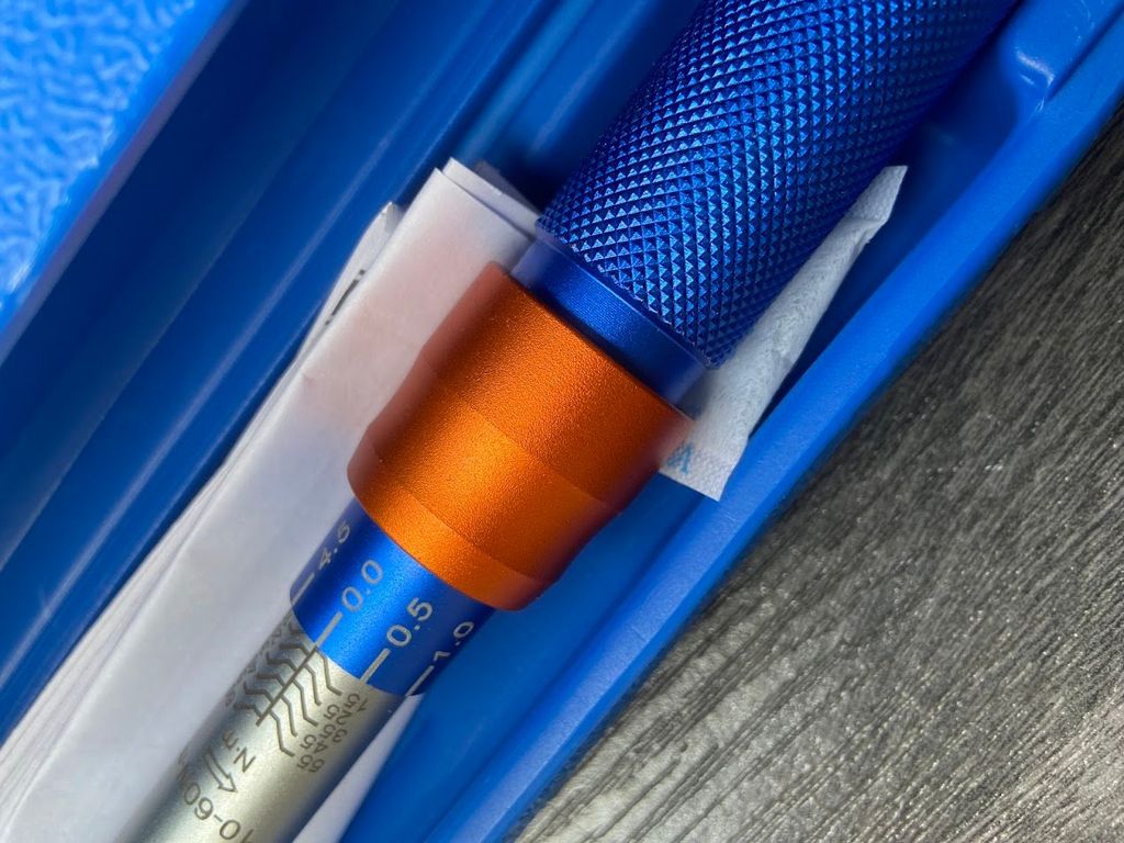 Cần siết lực 3/8