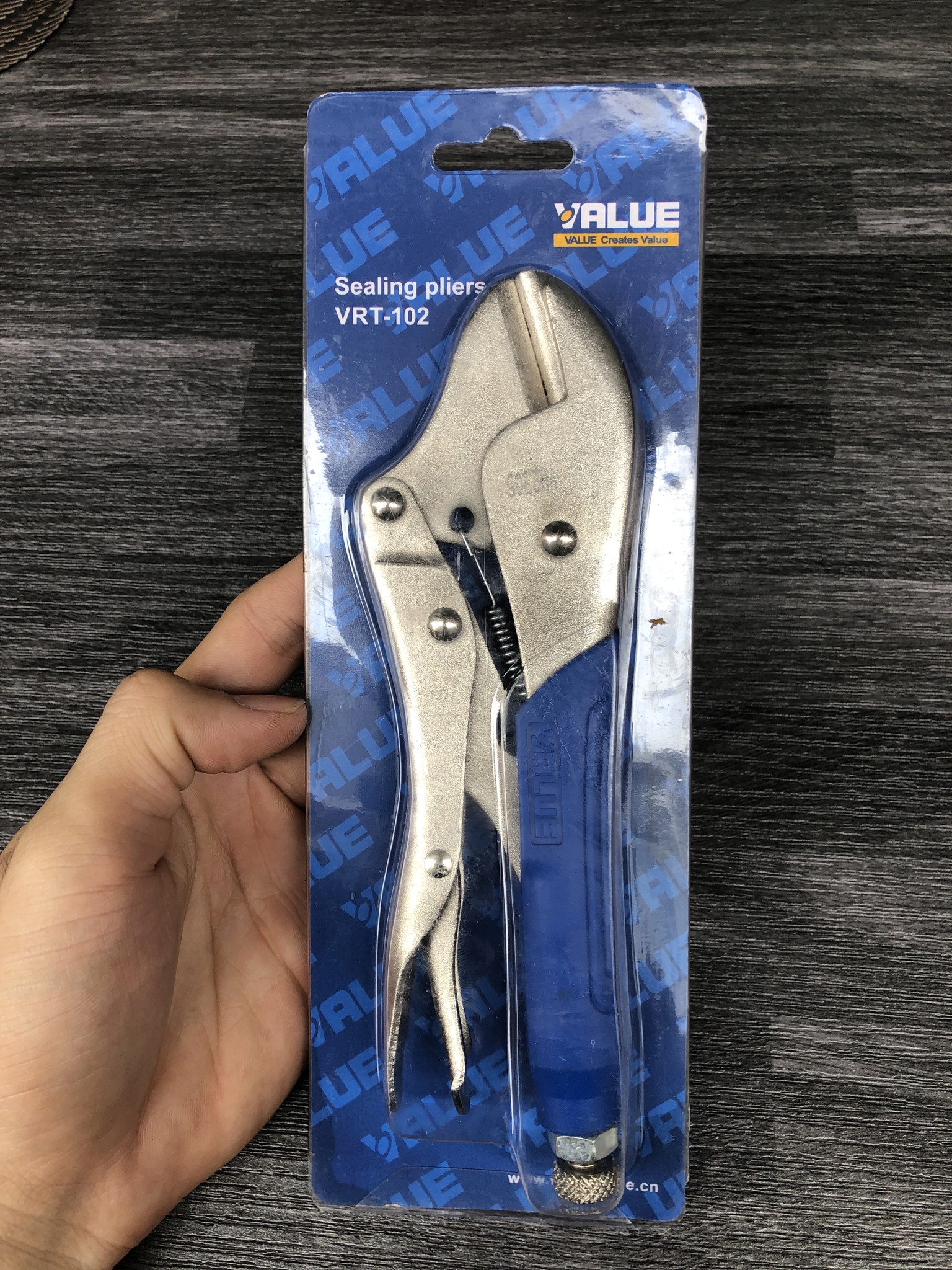 Kìm kẹp ống Value VRT102