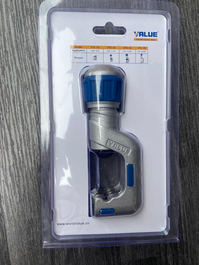 Dao cắt ổng kim loại Value VTC-32