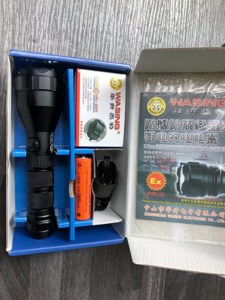 Đèn pin siêu sáng WASING WFL-H6