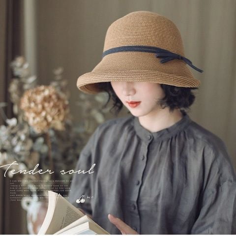 Quà tặng 20/10 cho sếp nữ, vợ, cô giáo, giáo viên nữ, mẹ và bạn gái, người yêu nữ quà tặng Quà tặng 20/10 cho sếp nữ, vợ, cô giáo, giáo viên nữ, mẹ và bạn gái, người yêu nữ quà tặng mũ nón cói đi biển rộng vành tròn đẹp cho nữ LÀGU Khăn Phụ Kiện - NC500