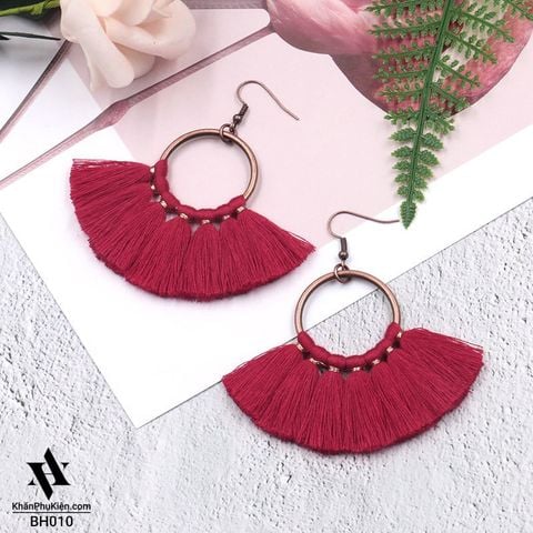 Bông Tai Boho Phong Cách Thổ Cẩm Vintage (Bohemian) Hình Tròn Tua Rua Màu Đỏ Đô - Mã BB010