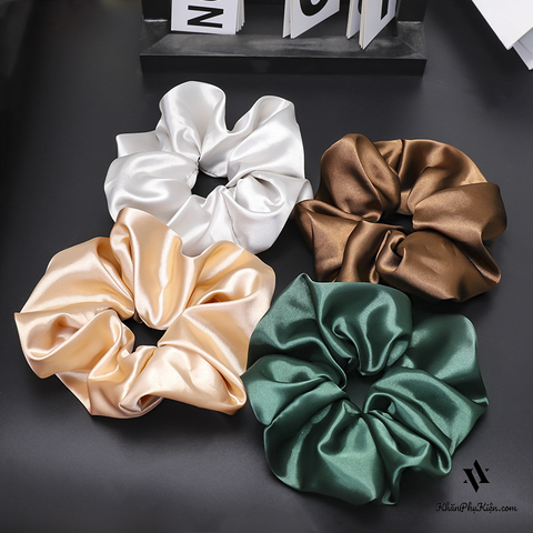 Cột Tóc Scrunchies Vải Lụa Satin Màu Nâu - Mã DT083