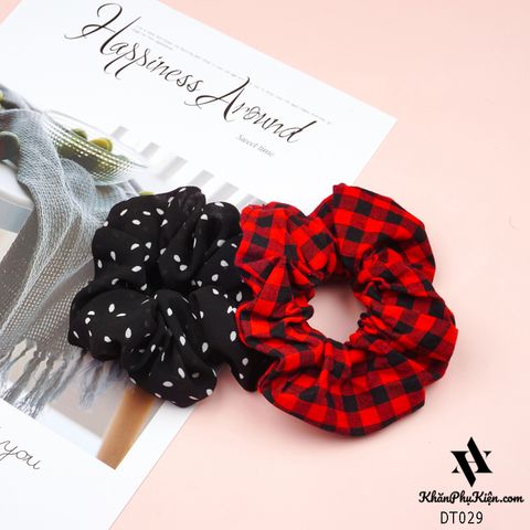 Set Chun Buộc Tóc Scrunchies 2 Cái Caro Đỏ Thưa, Đen Chấm Bi Trắng - Mã DT029