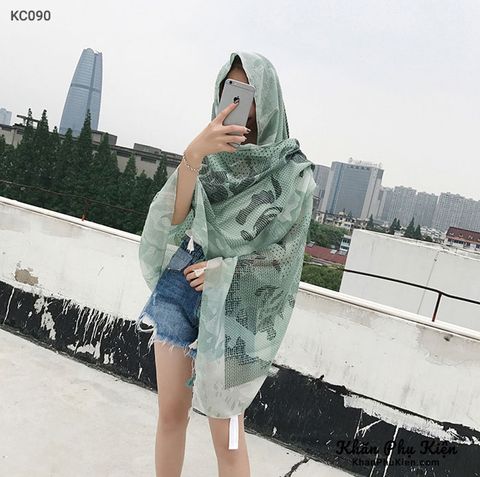 Khăn Choàng Cổ Họa Tiết Chấm Bi Đen Trắng Nền Xanh Lá - Cotton Viscose - 180x100cm - Mã KC090