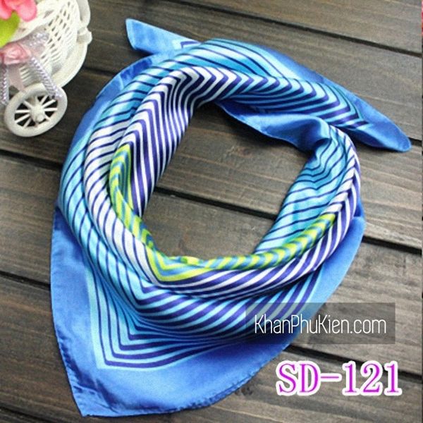 Beautiful satin scarf pattern