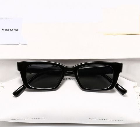 Mắt kính râm mát nữ chữ V gọng kính vuông màu sắc thời trang đẹp cá tính, đi biển, chụp ảnh kỷ yếu LAGU Khăn Phụ Kiện