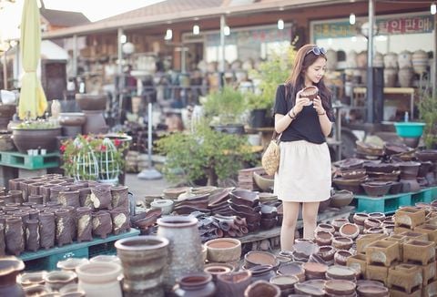 Túi cói đi biển vintage thời trang nữ phong cách đeo chéo vai Hàn Quốc đẹp khóa bi gài màu be - TC024